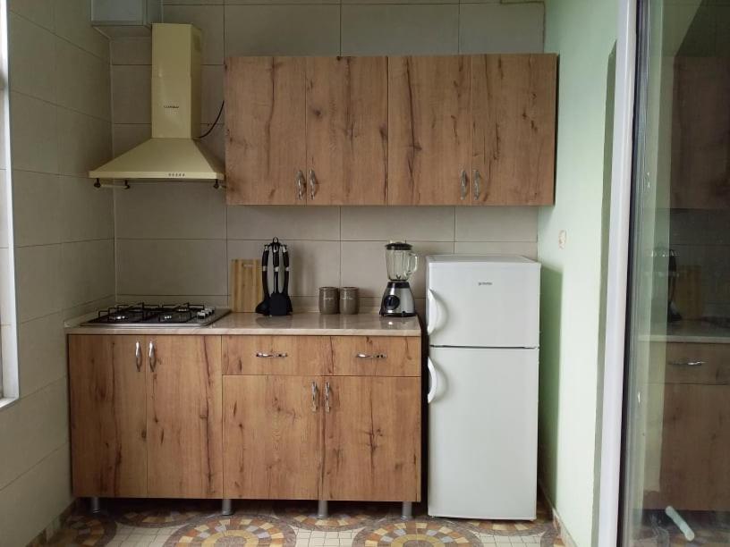 Guest House Nona Гонио Екстериор снимка