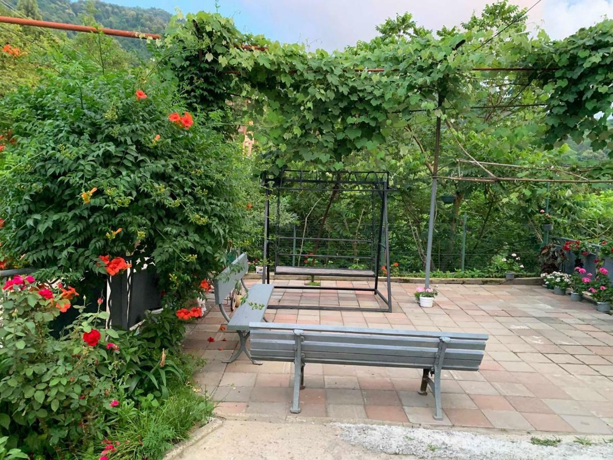 Guest House Nona Гонио Екстериор снимка